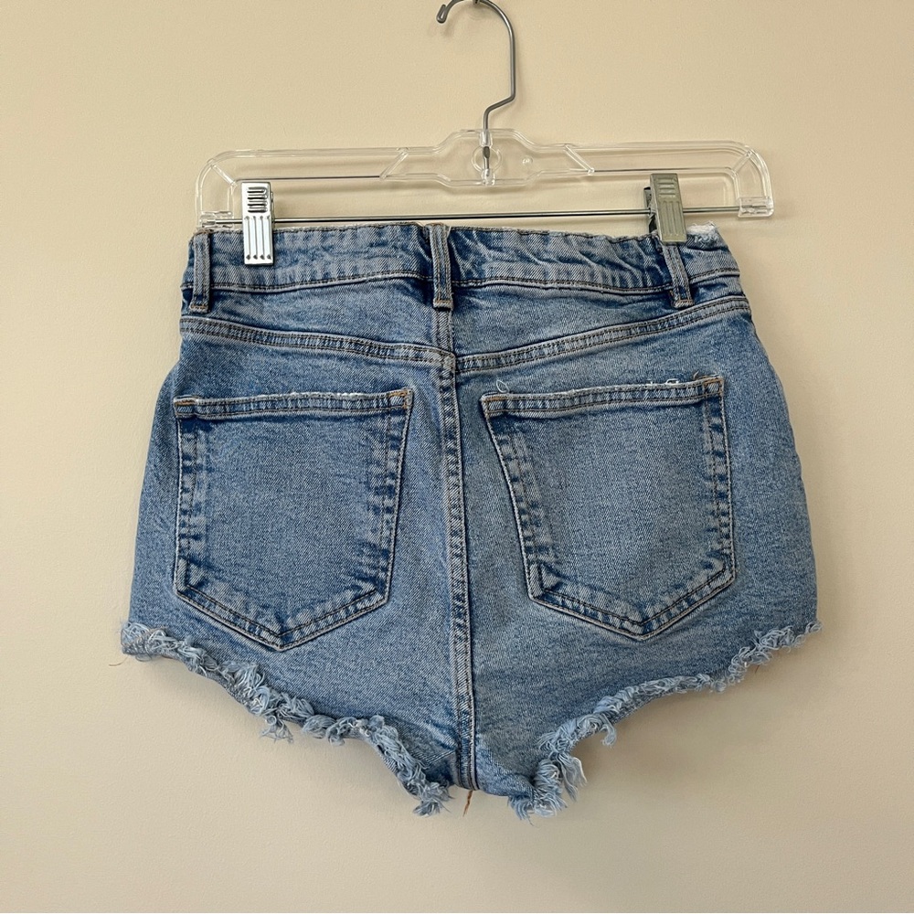 Zara Ripped Denim Shorts - Picture 3 of 3